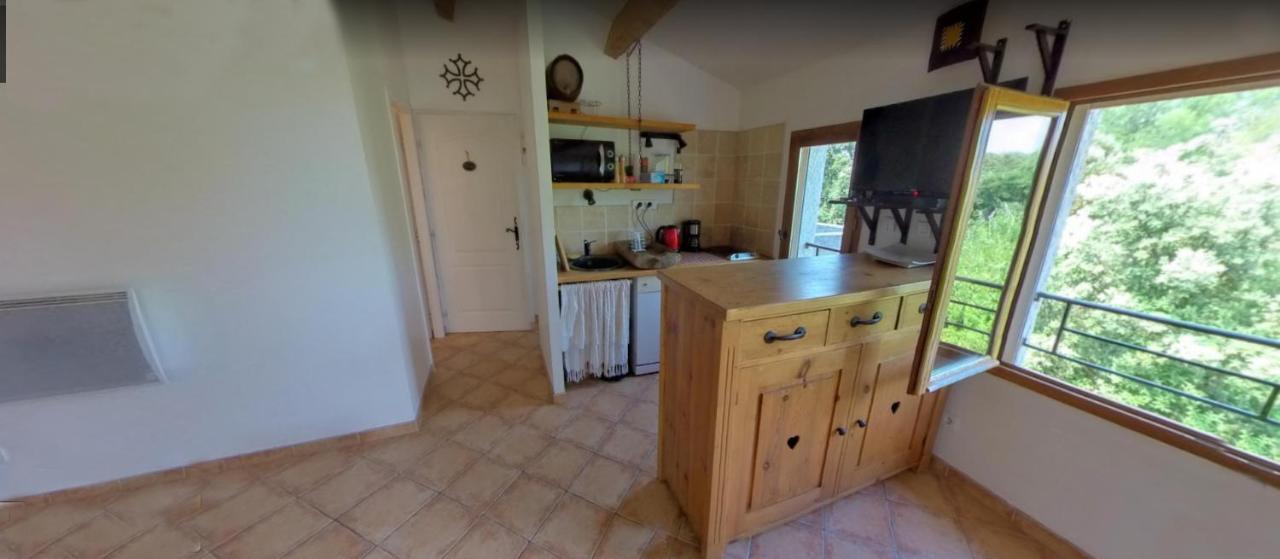 Le Gite Des Garrigues Restinclieres Exterior photo